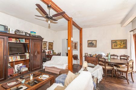 Casa à venda com 2 quartos, 250m² em Indianópolis, São Paulo