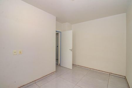 Quarto 2 de apartamento para alugar com 2 quartos, 50m² em Parque Santa Fé, Porto Alegre
