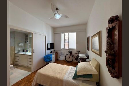 Apartamento à venda com 102m², 3 quartos e 1 vagaSuíte