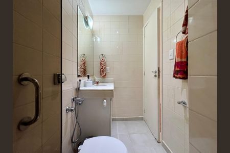 Apartamento à venda com 102m², 3 quartos e 1 vagaBanheiro social