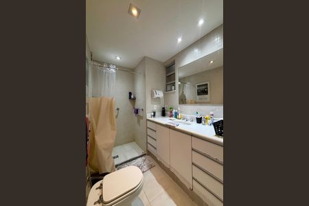 Apartamento à venda com 102m², 3 quartos e 1 vagaSuíte - banheiro