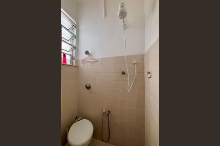 Apartamento à venda com 102m², 3 quartos e 1 vagaÁrea de serviço - banheiro