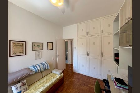 Apartamento à venda com 102m², 3 quartos e 1 vagaQuarto 2
