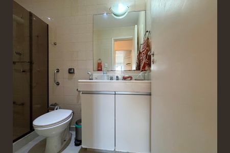 Apartamento à venda com 102m², 3 quartos e 1 vagaBanheiro social