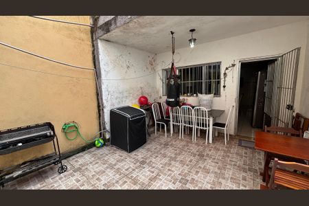 Casa à venda com 150m², 2 quartos e 1 vagaQuintal - Area de Serviço