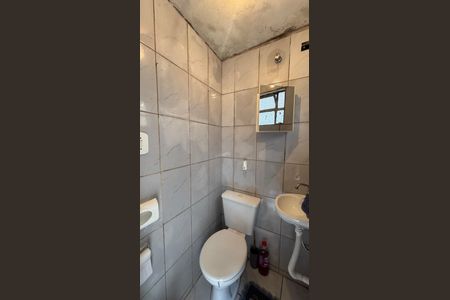 Casa à venda com 150m², 2 quartos e 1 vagaArea de Serviço - Banheiro