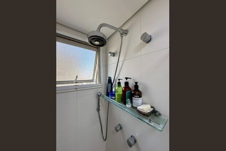 Apartamento à venda com 103m², 2 quartos e 2 vagas Apartamento à venda com 103m², 2 quartos e 2 vagasBanheiro Suíte