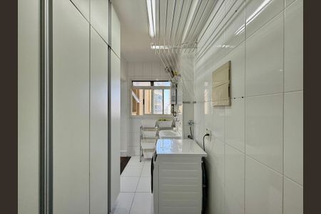 Apartamento à venda com 103m², 2 quartos e 2 vagas Apartamento à venda com 103m², 2 quartos e 2 vagasÁrea de Serviço