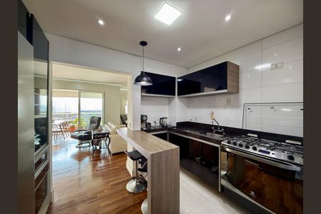 Apartamento à venda com 103m², 2 quartos e 2 vagas Apartamento à venda com 103m², 2 quartos e 2 vagasCozinha