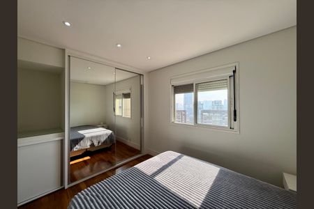 Apartamento à venda com 103m², 2 quartos e 2 vagas Apartamento à venda com 103m², 2 quartos e 2 vagasSuíte