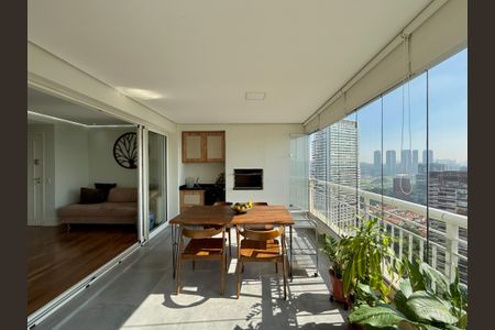 Apartamento à venda com 103m², 2 quartos e 2 vagas Apartamento à venda com 103m², 2 quartos e 2 vagasVaranda