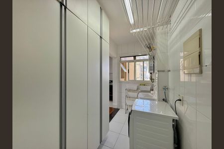 Apartamento à venda com 103m², 2 quartos e 2 vagas Apartamento à venda com 103m², 2 quartos e 2 vagasÁrea de Serviço