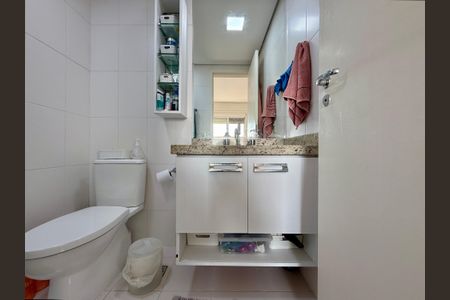 Apartamento à venda com 103m², 2 quartos e 2 vagas Apartamento à venda com 103m², 2 quartos e 2 vagasBanheiro Suíte