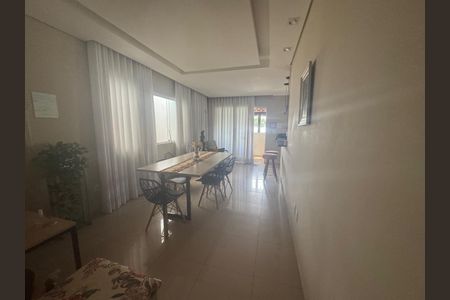 Foto 02 de casa à venda com 3 quartos, 170m² em Parque Xangri-Lá, Contagem
