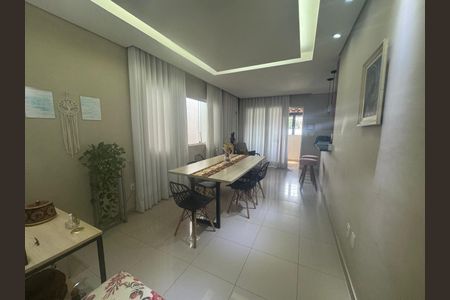 Foto 01 de casa à venda com 3 quartos, 170m² em Parque Xangri-Lá, Contagem