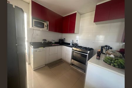 Casa à venda com 170m², 3 quartos e 2 vagasFoto 06
