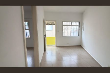 Casa para alugar com 50m², 1 quarto e sem vaga