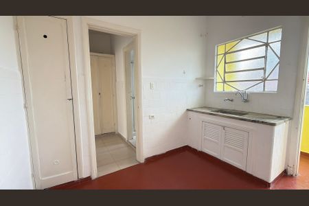 Casa para alugar com 50m², 1 quarto e sem vaga