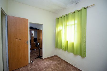 Casa à venda com 300m², 3 quartos e 3 vagas Casa à venda com 300m², 3 quartos e 3 vagasQuarto 1