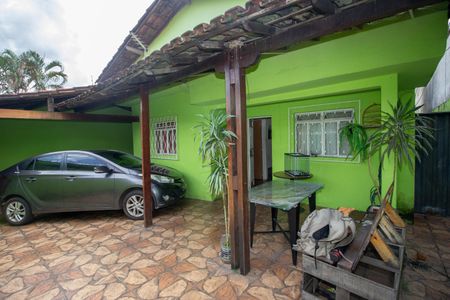 Casa à venda com 300m², 3 quartos e 3 vagas Casa à venda com 300m², 3 quartos e 3 vagasGaragem