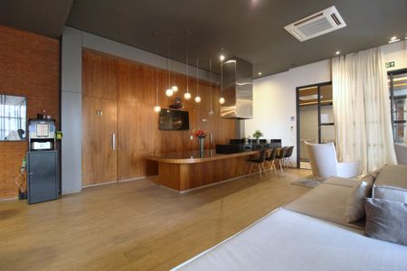 Apartamento à venda com 41m², 1 quarto e sem vagaÁrea Comum - Salão de Festas