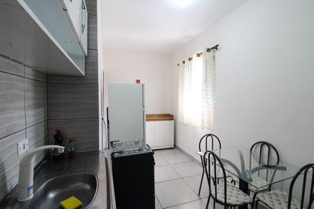 Casa para alugar com 40m², 1 quarto e sem vaga Casa para alugar com 40m², 1 quarto e sem vagaCozinha
