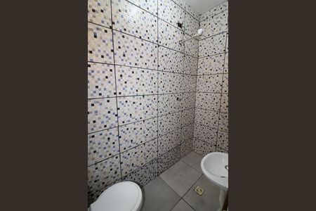 Casa para alugar com 40m², 1 quarto e sem vaga Casa para alugar com 40m², 1 quarto e sem vagaBanheiro