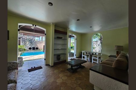 Casa para alugar com 483m², 7 quartos e 3 vagas