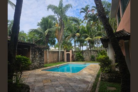 Casa para alugar com 483m², 7 quartos e 3 vagas