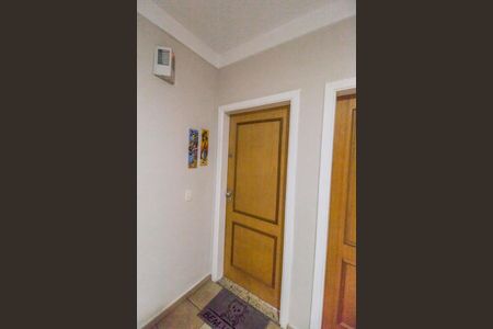 Apartamento à venda com 96m², 3 quartos e 2 vagasEntrada