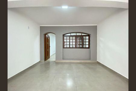 Casa à venda com 3 quartos, 150m² em Santa Maria, São Caetano do Sul