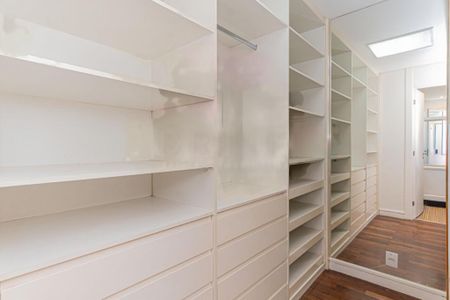 Apartamento à venda com 178m², 3 quartos e 4 vagas