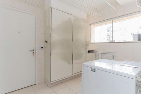 Apartamento à venda com 178m², 3 quartos e 4 vagas