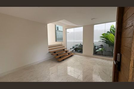 Casa à venda com 5 quartos, 380m² em Residencial Tres (Alphaville), Santana de Parnaíba