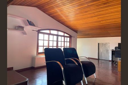 Casa à venda com 3 quartos, 260m² em Nova Petrópolis, São Bernardo do Campo