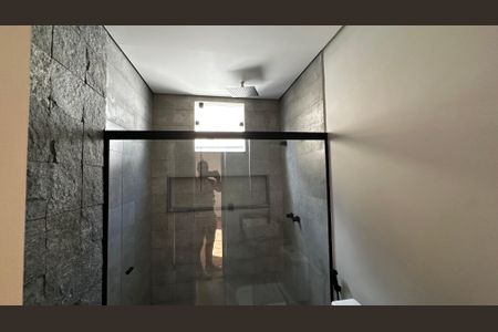 Casa de condomínio à venda com 188m², 3 quartos e 4 vagasBanheiro da Suíte 2