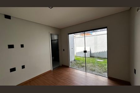 Casa de condomínio à venda com 188m², 3 quartos e 4 vagasSuíte 3