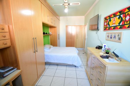 Apartamento à venda com 104m², 2 quartos e sem vagaQuarto 2