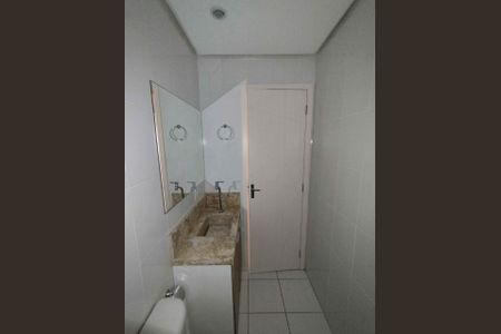 Apartamento para alugar com 57m², 2 quartos e 2 vagas Apartamento para alugar com 57m², 2 quartos e 2 vagasBanheiro
