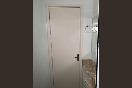 Apartamento para alugar com 57m², 2 quartos e 2 vagas Apartamento para alugar com 57m², 2 quartos e 2 vagasBanheiro