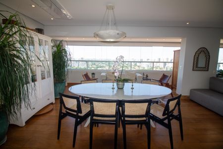 Apartamento à venda com 125m², 3 quartos e 2 vagasSala de Jantar