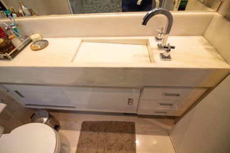 Apartamento à venda com 125m², 3 quartos e 2 vagasBanheiro da Suíte