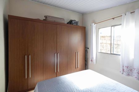 Quarto 1 de casa para alugar com 3 quartos, 360m² em Nacional, Contagem