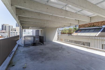 Apartamento à venda com 374m², 3 quartos e 4 vagas Apartamento à venda com 374m², 3 quartos e 4 vagasCobertura