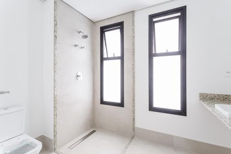 Apartamento à venda com 201m², 4 quartos e 3 vagasBanheiro da Suíte 3