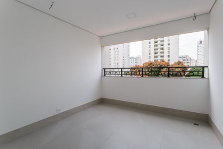 Apartamento à venda com 201m², 4 quartos e 3 vagasVaranda