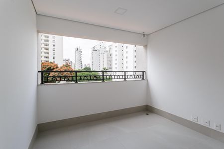 Apartamento à venda com 201m², 4 quartos e 3 vagasVaranda