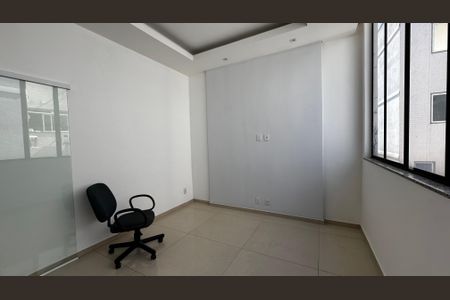 Apartamento à venda com 250m², 4 quartos e 2 vagas Apartamento à venda com 250m², 4 quartos e 2 vagasQuarto 1