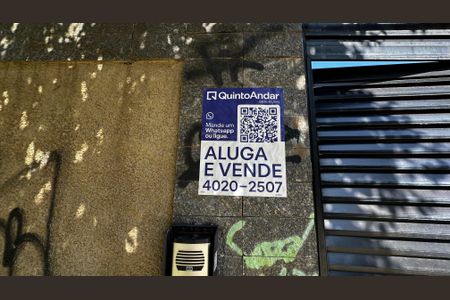 Apartamento à venda com 250m², 4 quartos e 2 vagas Apartamento à venda com 250m², 4 quartos e 2 vagasPlaquinha