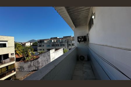 Apartamento à venda com 250m², 4 quartos e 2 vagas Apartamento à venda com 250m², 4 quartos e 2 vagasCobertura